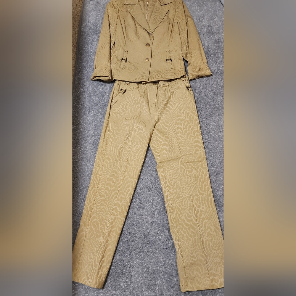 St john outfit
